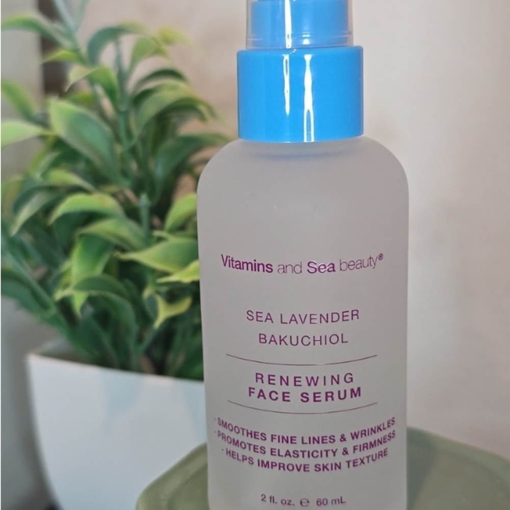 Vitamins and Sea Beauty Renewing Face Serum